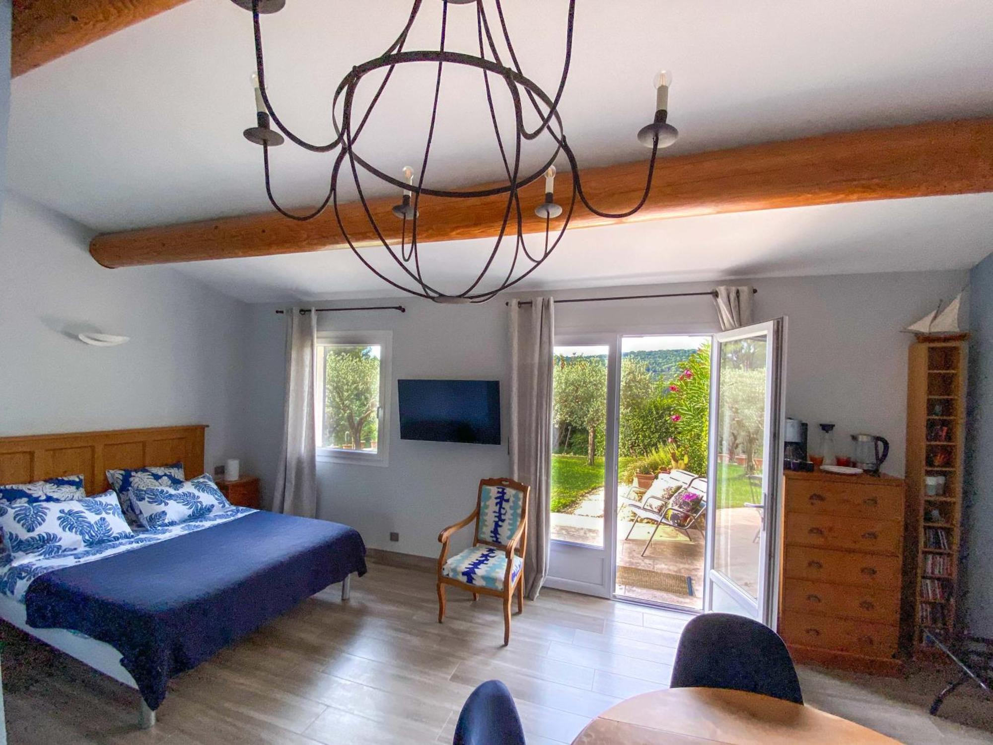 Ventabren La Chamade Grande Chambre B&B Independante מראה חיצוני תמונה